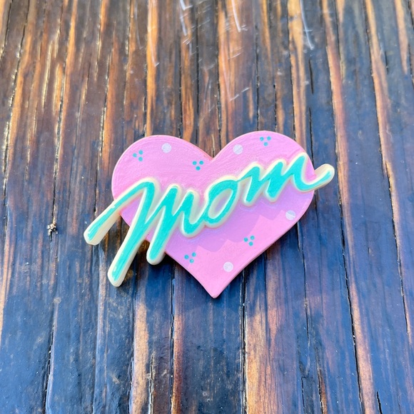 Jewelry - Funky 80’s Pastel Mom Plastic Pin
